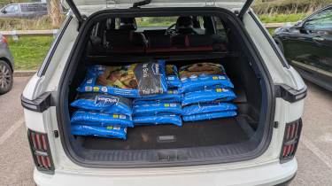 KGM Actyon K50 long-term fleetwatch - soil in the boot